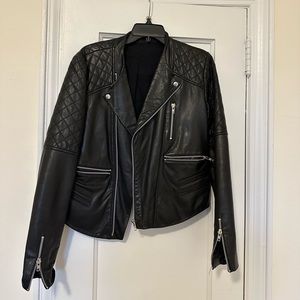 Women’s black leather jacket, size small (no tag)